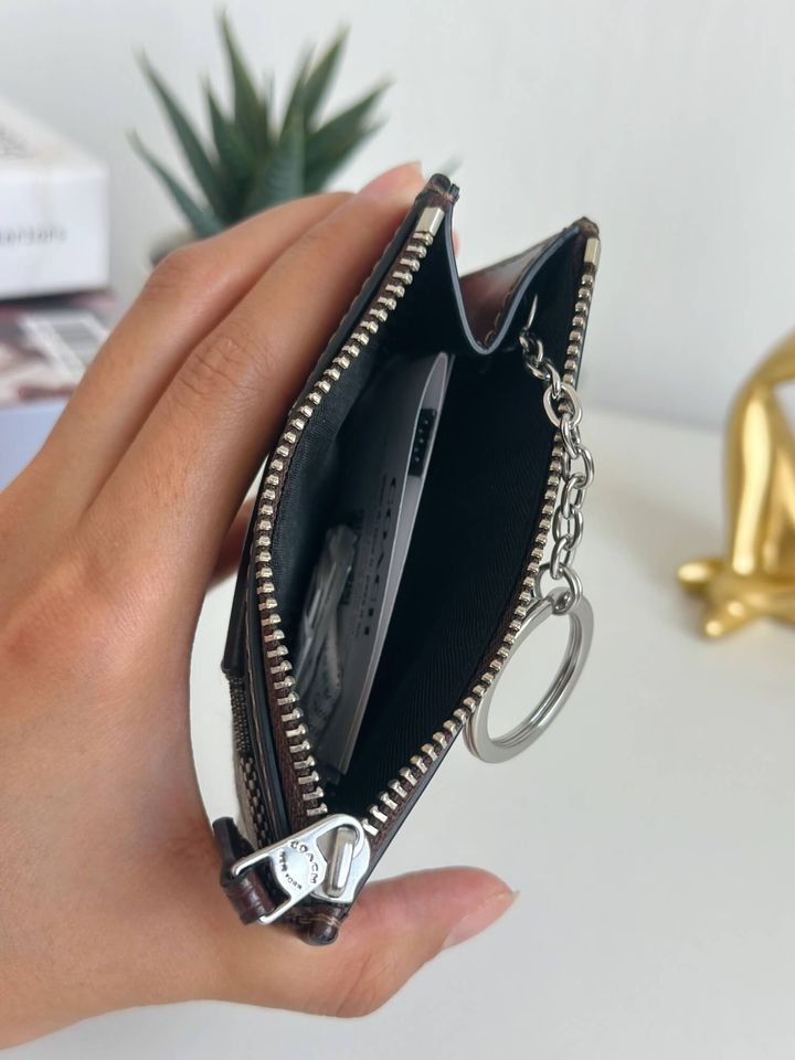 JuzBeauty_JuzBeautyMalaysia_JuzPretty_Authentic_Kbeauty_Malaysia_Skin_Care_Cosmetics_Jbeauty_Health_Care_korean_streetwear_US_Luxury_COACH CU988 Mini ID Skinny In Signature Jacquard In Oak:Maple 女款卡包3