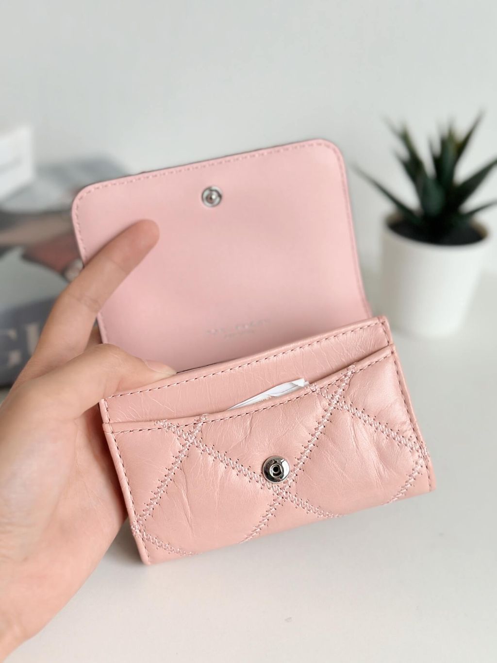 JuzBeauty_JuzBeautyMalaysia_JuzPretty_Authentic_Kbeauty_Malaysia_Skin_Care_Cosmetics_Jbeauty_Health_Care_korean_streetwear_US_Luxury_TORY BURCH 156096 Willa Card Case In Rose Sachet 卡包5