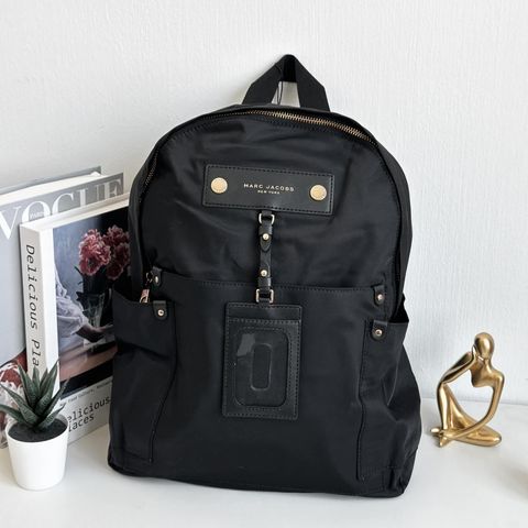 JuzBeauty_JuzBeautyMalaysia_JuzPretty_Authentic_Kbeauty_Malaysia_Skin_Care_Cosmetics_Jbeauty_Health_Care_korean_streetwear_US_Luxury_MARC JACOBS M0012907 Preppy Nylon Backpack In Black 背包2
