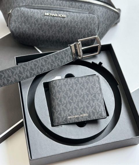 JuzBeauty_JuzBeautyMalaysia_JuzPretty_Authentic_Kbeauty_Malaysia_Skin_Care_Cosmetics_Jbeauty_Health_Care_korean_streetwear_US_Luxury_MICHAEL KORS 36S4LGFF6B Signature Logo Billfold Wallet And Belt Gift Set 钱包+腰带礼盒6