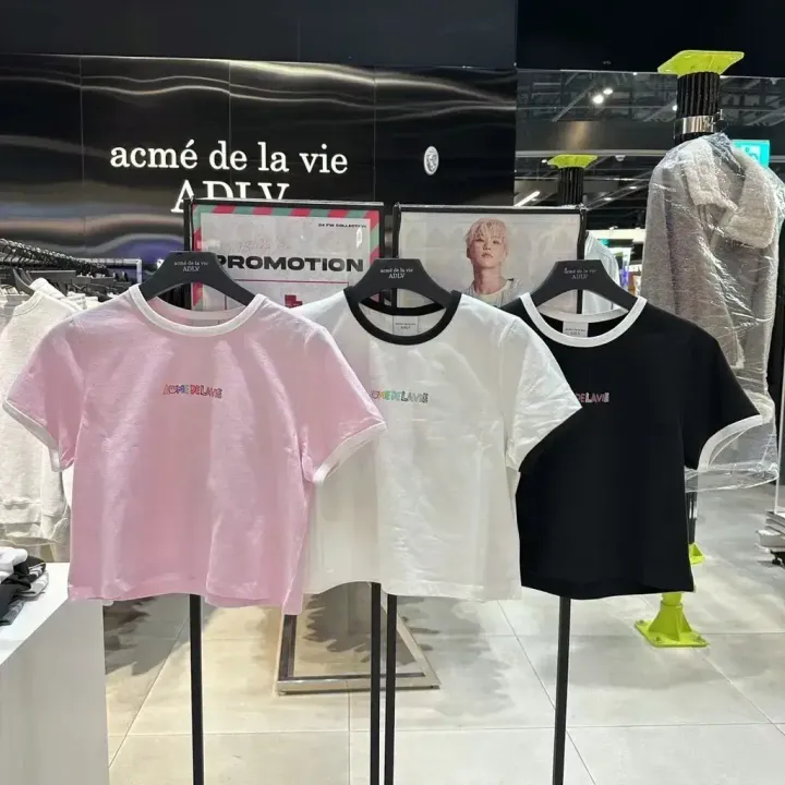 JuzBeauty-JuzBeautyMalaysia-JuzPretty-Authentic-Kbeauty-Malaysia-Skin-Care-Cosmetics-Jbeauty-Health-Care-korean-streetwear-ADLV x Belly Gom Collage Logo Crop Short Sleeve T-Shirt 短版上衣8