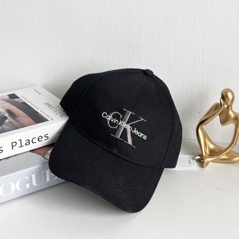 JuzBeauty_JuzBeautyMalaysia_JuzPretty_Authentic_Kbeauty_Malaysia_Skin_Care_Cosmetics_Jbeauty_Health_Care_korean_streetwear_US_Luxury_CALVIN KLEIN SP40599291 Baseball Cap In Black 棒球帽2