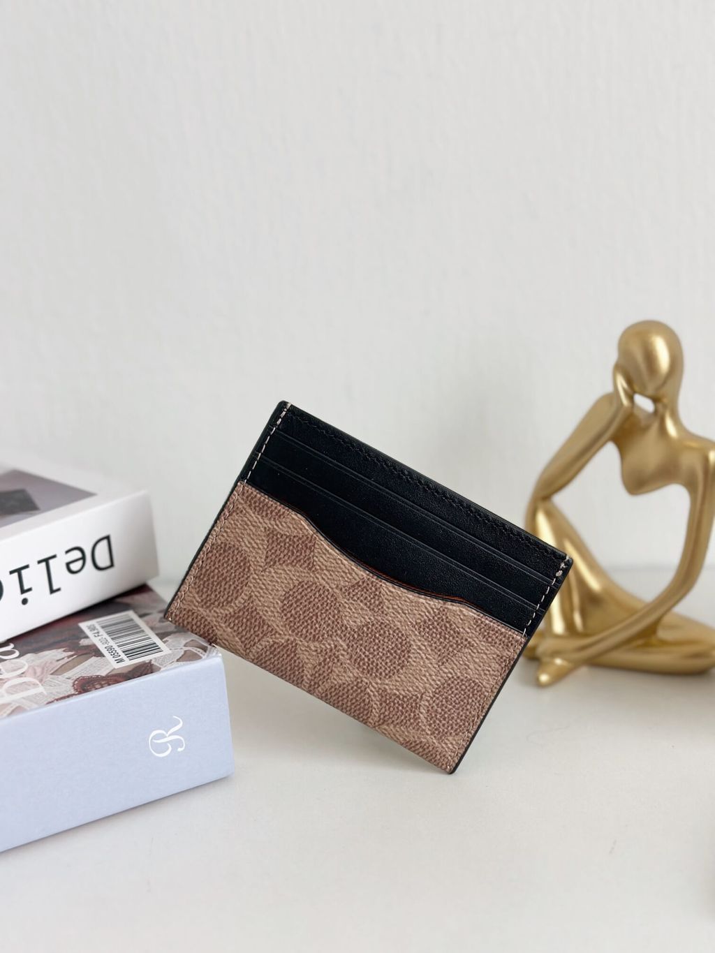 JuzBeauty_JuzBeautyMalaysia_JuzPretty_Authentic_Kbeauty_Malaysia_Skin_Care_Cosmetics_Jbeauty_Health_Care_korean_streetwear_US_Luxury_COACH CW366 Slim Id Card Case In Signature Canvas In Tan Khaki Brown Antique Nickel 男款卡包1