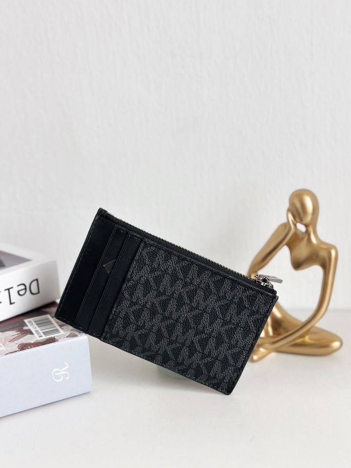 JuzBeauty_JuzBeautyMalaysia_JuzPretty_Authentic_Kbeauty_Malaysia_Skin_Care_Cosmetics_Jbeauty_Health_Care_korean_streetwear_US_Luxury_MICHAEL KORS 36T4LCOZ7B Cooper Slim Signature Logo Zip Wallet In Black 男款卡包4