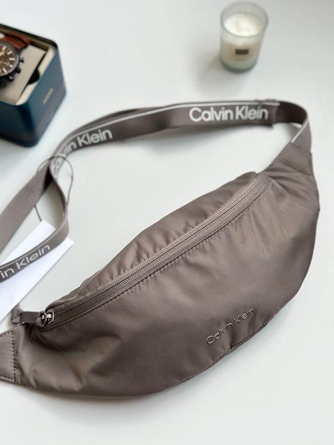 JuzBeauty_JuzBeautyMalaysia_JuzPretty_Authentic_Kbeauty_Malaysia_Skin_Care_Cosmetics_Jbeauty_Health_Care_korean_streetwear_US_Luxury_CALVIN KLEIN SP40599519 Nylon Sport Belt Bag In Grey 男款胸包2