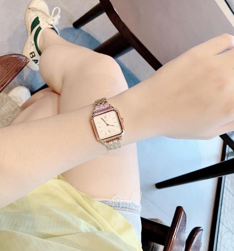 JuzBeauty_JuzBeautyMalaysia_JuzPretty_Authentic_Kbeauty_Malaysia_Skin_Care_Cosmetics_Jbeauty_Health_Care_korean_streetwear_US_Luxury_FOSSIL BQ3832 Colleen Three-hand Gold-tone Stainless Steel Watch 女款手表4