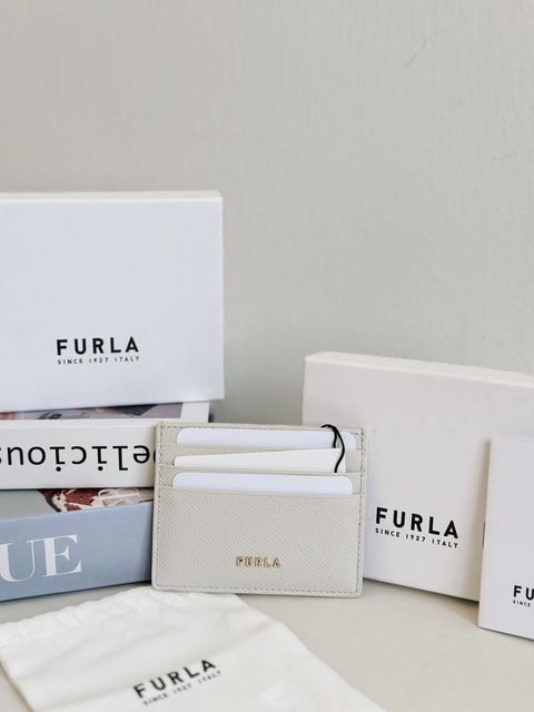 JuzBeauty_JuzBeautyMalaysia_JuzPretty_Authentic_Kbeauty_Malaysia_Skin_Care_Cosmetics_Jbeauty_Health_Care_korean_streetwear_US_Luxury_FURLA PS87CL0 Classic Card Case Vitello Andromeda Celestial 卡包礼盒2