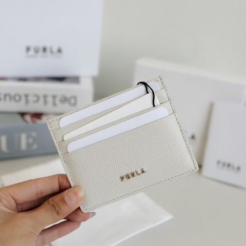 JuzBeauty_JuzBeautyMalaysia_JuzPretty_Authentic_Kbeauty_Malaysia_Skin_Care_Cosmetics_Jbeauty_Health_Care_korean_streetwear_US_Luxury_FURLA PS87CL0 Classic Card Case Vitello Andromeda Celestial 卡包礼盒1