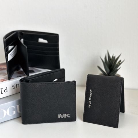 MICHAEL KORS 36F4RVLF2O Rivington Leather Wallet With Passcase In Black 男款钱包+卡包1