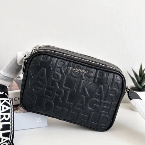 JuzBeauty_JuzBeautyMalaysia_JuzPretty_Authentic_Kbeauty_Malaysia_Skin_Care_Cosmetics_Jbeauty_Health_Care_korean_streetwear_US_Luxury_KARL LAGERFELD LH4EZ9BJ Maybelle Camera Crossbody In Black Silver 相机包