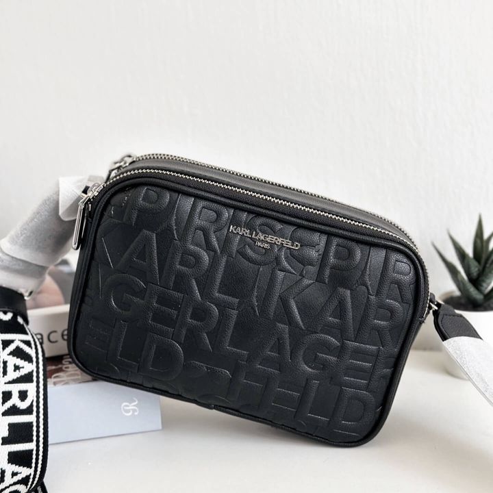 JuzBeauty_JuzBeautyMalaysia_JuzPretty_Authentic_Kbeauty_Malaysia_Skin_Care_Cosmetics_Jbeauty_Health_Care_korean_streetwear_US_Luxury_KARL LAGERFELD LH4EZ9BJ Maybelle Camera Crossbody In Black Silver 相机包