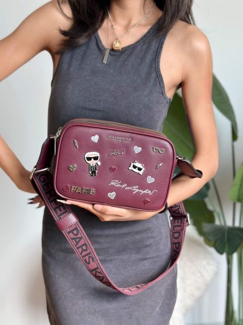 JuzBeauty_JuzBeautyMalaysia_JuzPretty_Authentic_Kbeauty_Malaysia_Skin_Care_Cosmetics_Jbeauty_Health_Care_korean_streetwear_US_Luxury_KARL LAGERFELD LH4EU9BJ Maybelle Cate Pins Crossbody Camera Bag In Barolo Wine 相机包