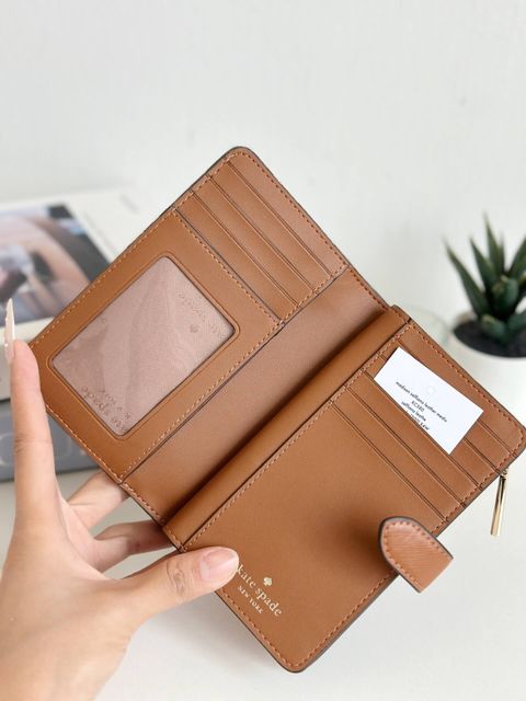 JuzBeauty_JuzBeautyMalaysia_JuzPretty_Authentic_Kbeauty_Malaysia_Skin_Care_Cosmetics_Jbeauty_Health_Care_korean_streetwear_US_Luxury_KATE SPADE KC580 Madison Medium Compact Bifold Wallet In Cavern Clay 女款钱包3