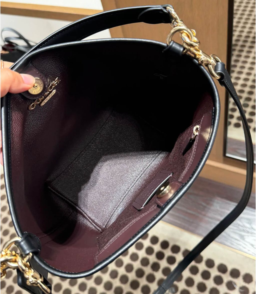 JuzBeauty_JuzBeautyMalaysia_JuzPretty_Authentic_Kbeauty_Malaysia_Skin_Care_Cosmetics_Jbeauty_Health_Care_korean_streetwear_US_Luxury_COACH CT800 City Bucket Bag In Signature Canvas In Walnut Black 水桶包9