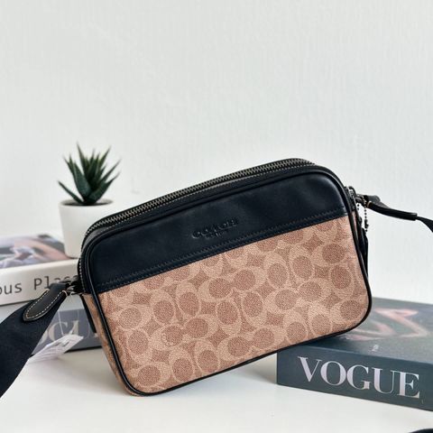 JuzBeauty_JuzBeautyMalaysia_JuzPretty_Authentic_Kbeauty_Malaysia_Skin_Care_Cosmetics_Jbeauty_Health_Care_korean_streetwear_US_Luxury_COACH CV921 Graham Crossbody In Signature Canvas Khaki 男款斜挎包2