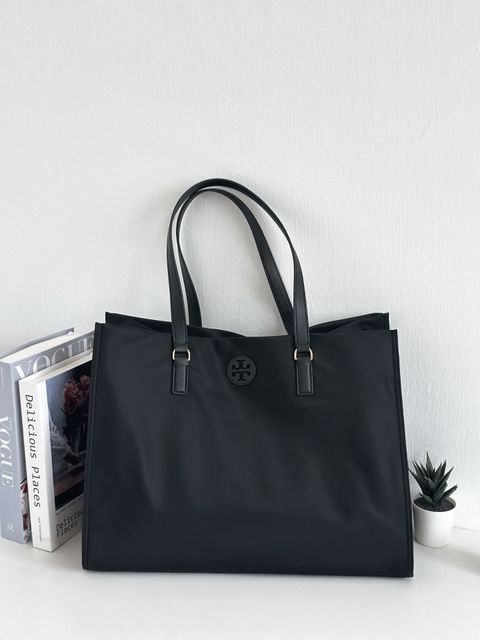 JuzBeauty_JuzBeautyMalaysia_JuzPretty_Authentic_Kbeauty_Malaysia_Skin_Care_Cosmetics_Jbeauty_Health_Care_korean_streetwear_US_Luxury_TORY BURCH 136144 Ella Tote Bag In Black 托特包7