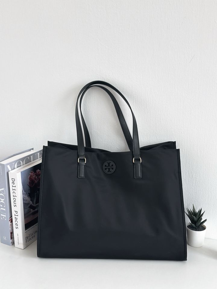 JuzBeauty_JuzBeautyMalaysia_JuzPretty_Authentic_Kbeauty_Malaysia_Skin_Care_Cosmetics_Jbeauty_Health_Care_korean_streetwear_US_Luxury_TORY BURCH 136144 Ella Tote Bag In Black 托特包7