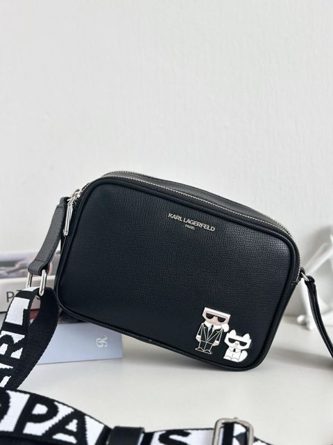 JuzBeauty_JuzBeautyMalaysia_JuzPretty_Authentic_Kbeauty_Malaysia_Skin_Care_Cosmetics_Jbeauty_Health_Care_korean_streetwear_US_Luxury_KARL LAGERFELD LH3EU9BJ Maybelle Crossbody Camera Bag In Black 相机包4