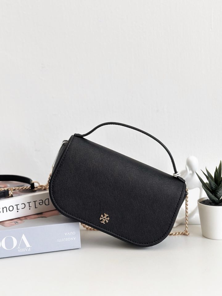 JuzBeauty_JuzBeautyMalaysia_JuzPretty_Authentic_Kbeauty_Malaysia_Skin_Care_Cosmetics_Jbeauty_Health_Care_korean_streetwear_US_Luxury_TORY BURCH 134841 Emerson Top Handle In Black 斜挎包5