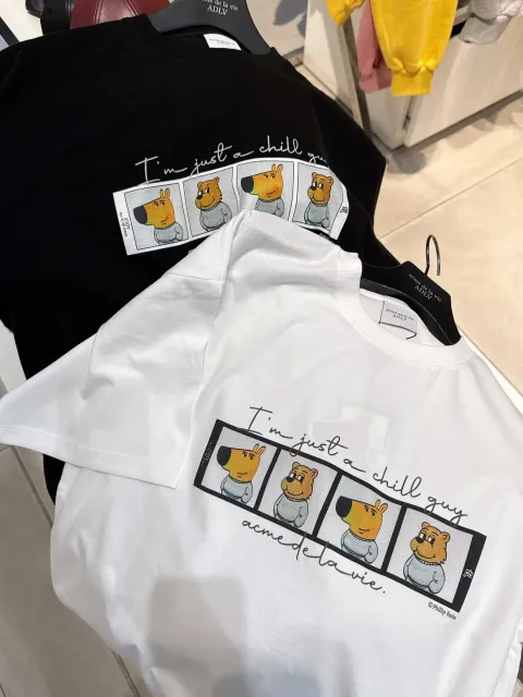 JuzBeauty-JuzBeautyMalaysia-JuzPretty-Authentic-Kbeauty-Malaysia-Skin-Care-Cosmetics-Jbeauty-Health-Care-korean-streetwear-ADLV x Chill Guy Photo 4 Cut Short Sleeve T-shirt Tee 上衣1