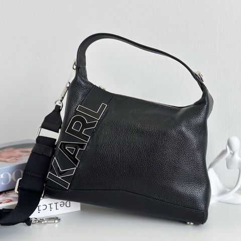 JuzBeauty_JuzBeautyMalaysia_JuzPretty_Authentic_Kbeauty_Malaysia_Skin_Care_Cosmetics_Jbeauty_Health_Care_korean_streetwear_US_Luxury_KARL LAGERFELD LH4EA9DJ Lunette Small Hobo Shoulder Bag In Black 腋下包2