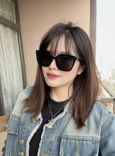 JuzBeauty-JuzBeautyMalaysia-JuzPretty-Authentic-Kbeauty-Malaysia-Skin-Care-Cosmetics-Jbeauty-Health-Care-korean-streetwear-GENTLE MONSTER Lilit 01 墨鏡2