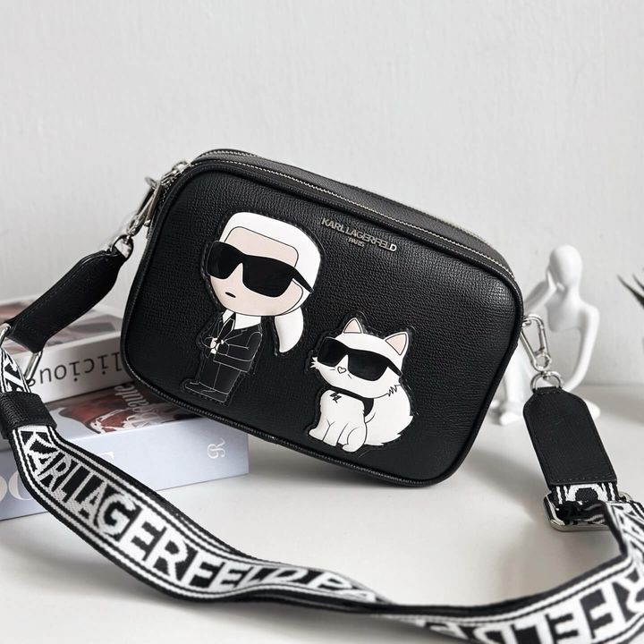 JuzBeauty_JuzBeautyMalaysia_JuzPretty_Authentic_Kbeauty_Malaysia_Skin_Care_Cosmetics_Jbeauty_Health_Care_korean_streetwear_US_Luxury_KARL LAGERFELD LH6EU9BJ Maybelle Round Head Duo Camera Crossbody In Black 相机包1