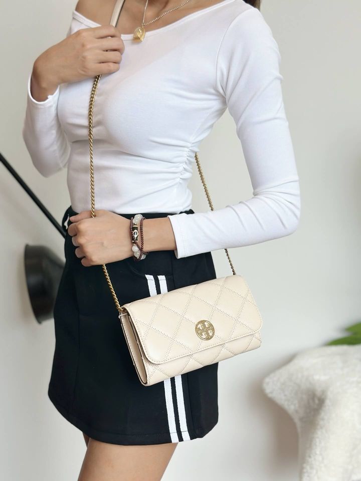 JuzBeauty_JuzBeautyMalaysia_JuzPretty_Authentic_Kbeauty_Malaysia_Skin_Care_Cosmetics_Jbeauty_Health_Care_korean_streetwear_US_Luxury_TORY BURCH 164055 Willa Chain Wallet In Brie 链条包11