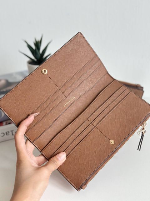 JuzBeauty_JuzBeautyMalaysia_JuzPretty_Authentic_Kbeauty_Malaysia_Skin_Care_Cosmetics_Jbeauty_Health_Care_korean_streetwear_US_Luxury_TORY BURCH 159229 Emerson Slim Envelope Wallet In Moose 长钱包3