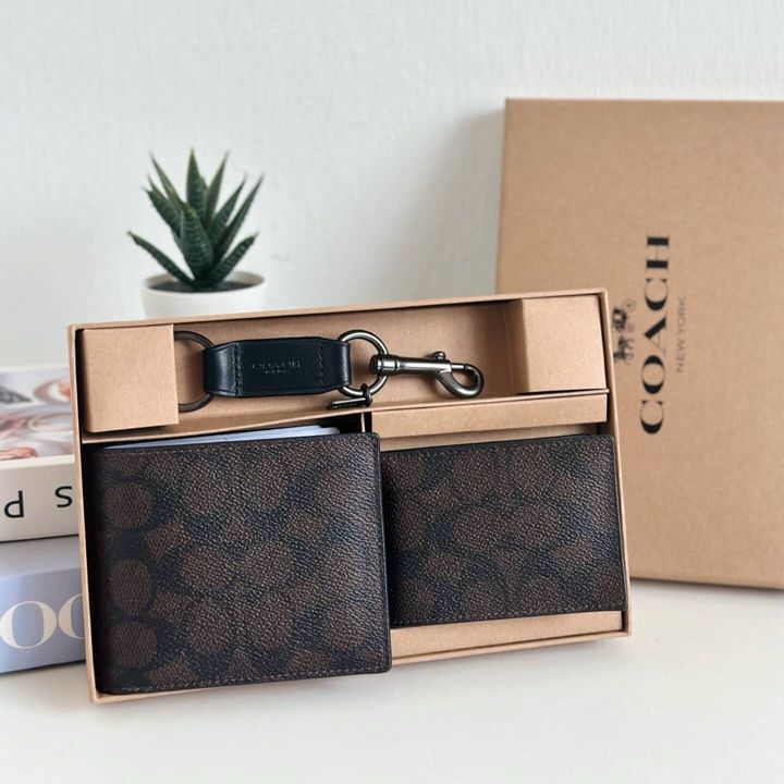 JuzBeauty_JuzBeautyMalaysia_JuzPretty_Authentic_Kbeauty_Malaysia_Skin_Care_Cosmetics_Jbeauty_Health_Care_korean_streetwear_US_Luxury_COACH CW344 Boxed 3 In 1 Wallet Gift Set In Signature Canvas In Walnut Black 男款钱包卡包礼盒1