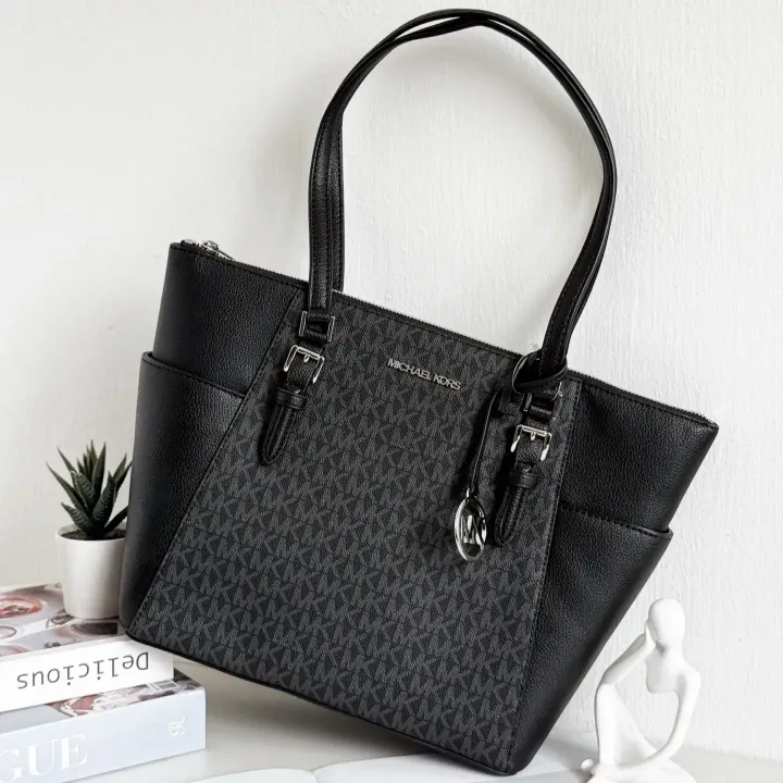 JuzBeauty_JuzBeautyMalaysia_JuzPretty_Authentic_Kbeauty_Malaysia_Skin_Care_Cosmetics_Jbeauty_Health_Care_korean_streetwear_US_Luxury_MICHAEL KORS 35T0SCFT3B Charlotte Large Logo and Leather Top-Zip Tote Bag 托特包1