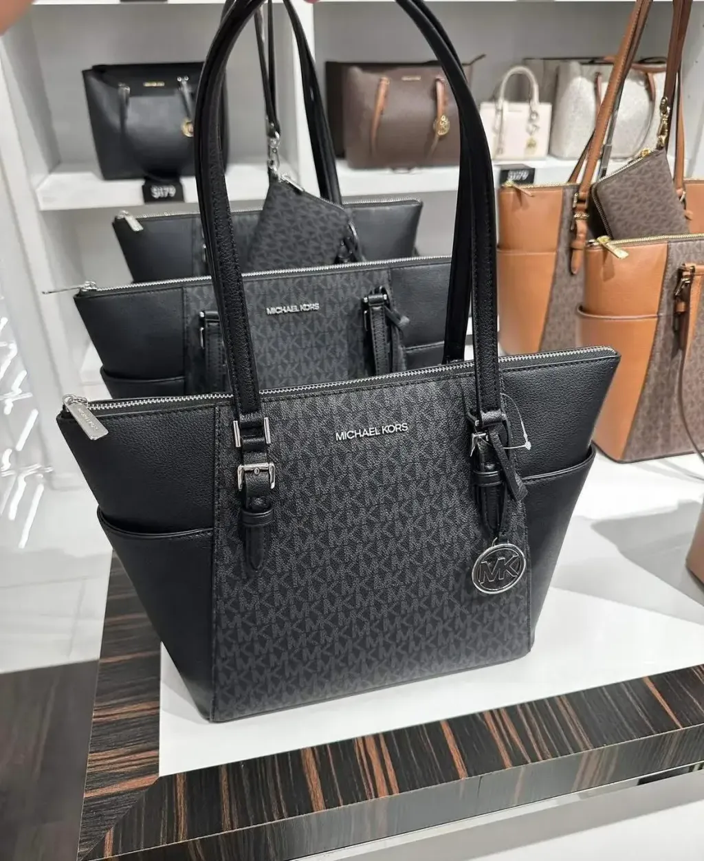 JuzBeauty_JuzBeautyMalaysia_JuzPretty_Authentic_Kbeauty_Malaysia_Skin_Care_Cosmetics_Jbeauty_Health_Care_korean_streetwear_US_Luxury_MICHAEL KORS 35T0SCFT3B Charlotte Large Logo and Leather Top-Zip Tote Bag 托特包5