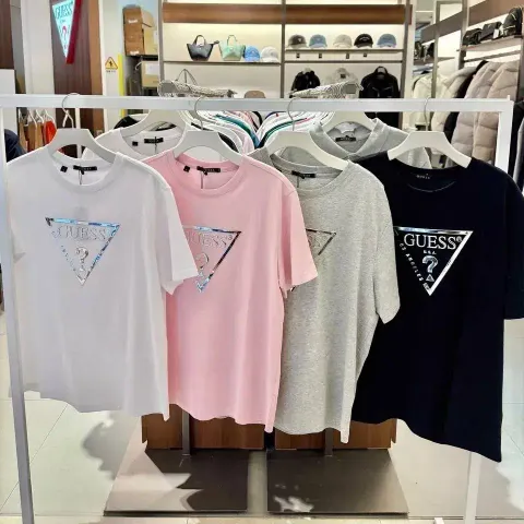 JuzBeauty-JuzBeautyMalaysia-JuzPretty-Authentic-Kbeauty-Malaysia-Skin-Care-Cosmetics-Jbeauty-Health-Care-korean-streetwear-GUESS Silver Big Triangle Short Sleeve T-shirt NP2K9404 Tee 上衣1