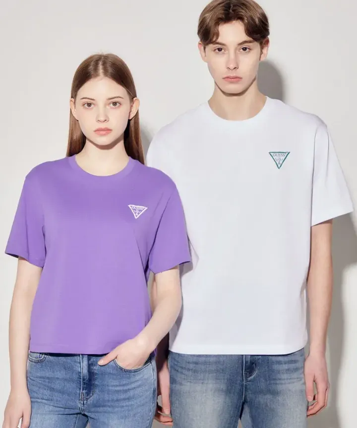 JuzBeauty-JuzBeautyMalaysia-JuzPretty-Authentic-Kbeauty-Malaysia-Skin-Care-Cosmetics-Jbeauty-Health-Care-korean-streetwear-GUESS Uni Semi Over Medium Triangle Short Sleeve T-shirt NP2K9402 Tee 上衣5