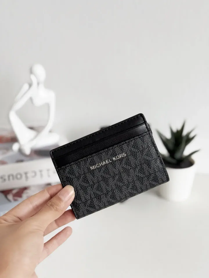 JuzBeauty_JuzBeautyMalaysia_JuzPretty_Authentic_Kbeauty_Malaysia_Skin_Care_Cosmetics_Jbeauty_Health_Care_korean_streetwear_US_Luxury_MICHAEL KORS 36S5LCOF1B Cooper Signature Logo Bi-fold Wallet In Black 男款卡包6
