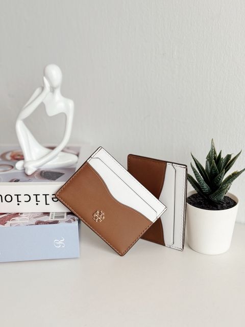 JuzBeauty_JuzBeautyMalaysia_JuzPretty_Authentic_Kbeauty_Malaysia_Skin_Care_Cosmetics_Jbeauty_Health_Care_korean_streetwear_US_Luxury_TORY BURCH 168328 Emerson Slim Card Case In Optic White 女款卡包4