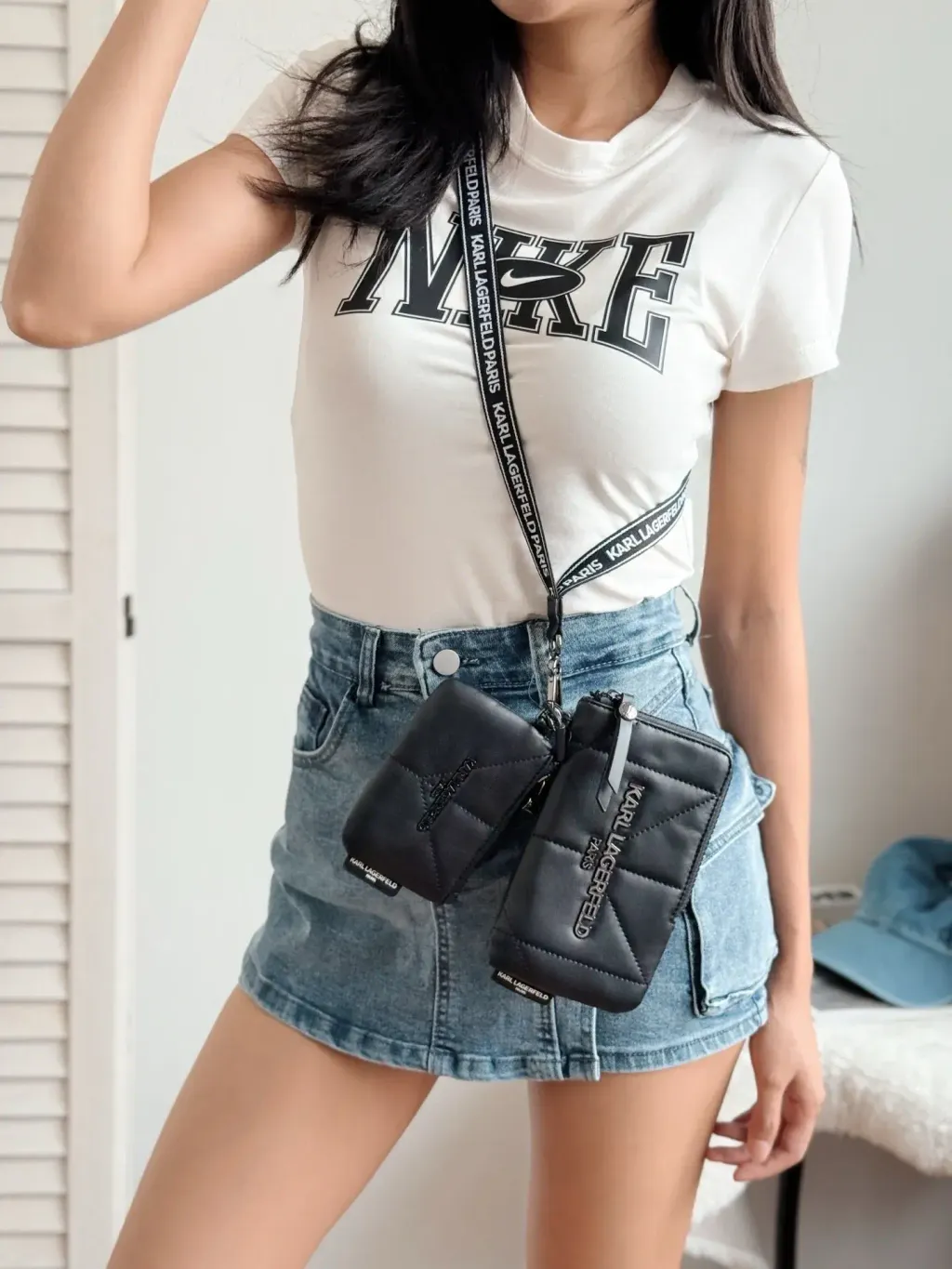 JuzBeauty_JuzBeautyMalaysia_JuzPretty_Authentic_Kbeauty_Malaysia_Skin_Care_Cosmetics_Jbeauty_Health_Care_korean_streetwear_US_Luxury_KARL LAGERFELD LH3YE5BV Voyage Lanyard Key Fob In Black 女款钱包4