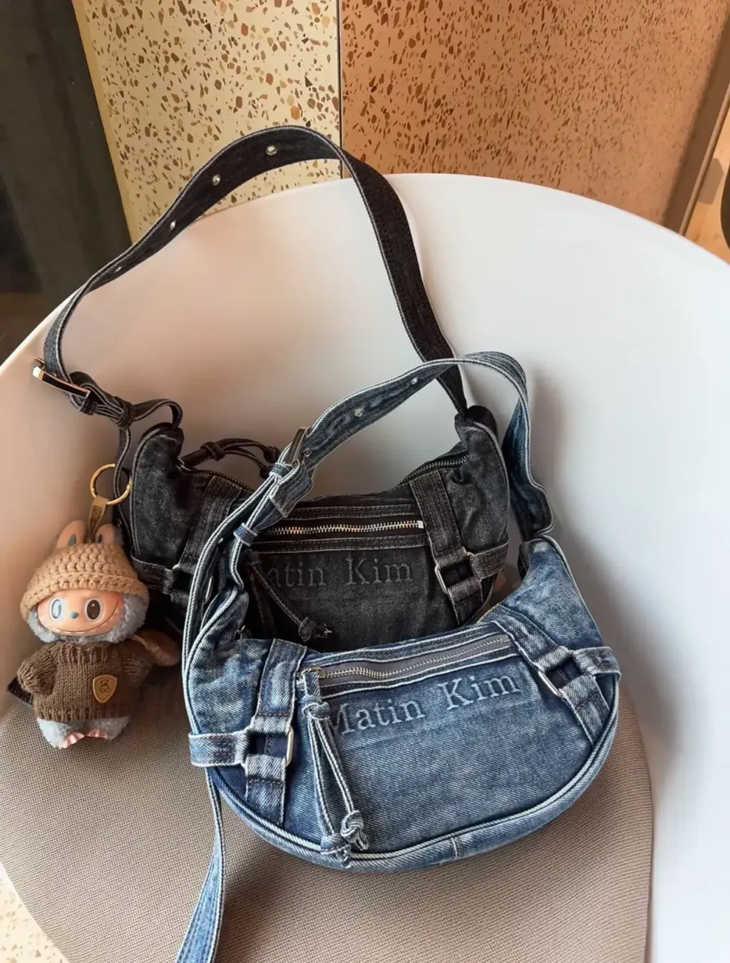 JuzBeauty-JuzBeautyMalaysia-JuzPretty-Authentic-Kbeauty-Malaysia-Skin-Care-Cosmetics-Jbeauty-Health-Care-korean-streetwear-MATIN KIM MK2534BG038M Matin Washed Denim Mini Hobo Bag 水洗牛仔腋下包 月亮包13