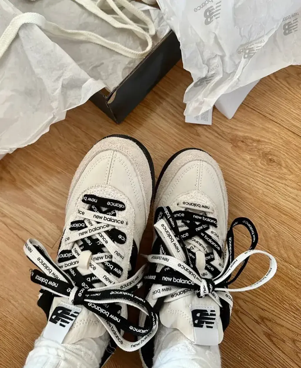 JuzBeauty-JuzBeautyMalaysia-JuzPretty-Authentic-Kbeauty-Malaysia-Skin-Care-Cosmetics-Jbeauty-Health-Care-korean-streetwear-New Balance RC42 x Niko And6