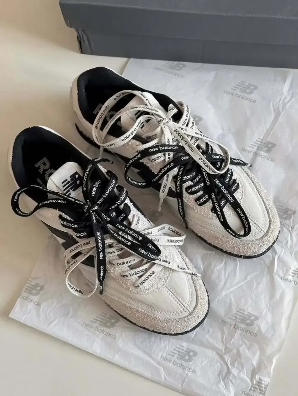 JuzBeauty-JuzBeautyMalaysia-JuzPretty-Authentic-Kbeauty-Malaysia-Skin-Care-Cosmetics-Jbeauty-Health-Care-korean-streetwear-New Balance RC42 x Niko And12