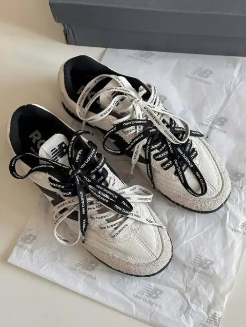 JuzBeauty-JuzBeautyMalaysia-JuzPretty-Authentic-Kbeauty-Malaysia-Skin-Care-Cosmetics-Jbeauty-Health-Care-korean-streetwear-New Balance RC42 x Niko And12