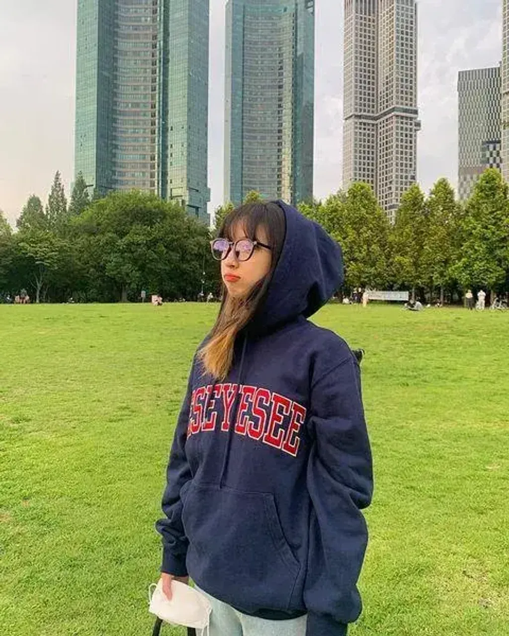 JuzBeauty-JuzBeautyMalaysia-JuzPretty-Authentic-Kbeauty-Malaysia-Skin-Care-Cosmetics-Jbeauty-Health-Care-korean-streetwear-BLUE ELEPHANT ANDY 眼镜1