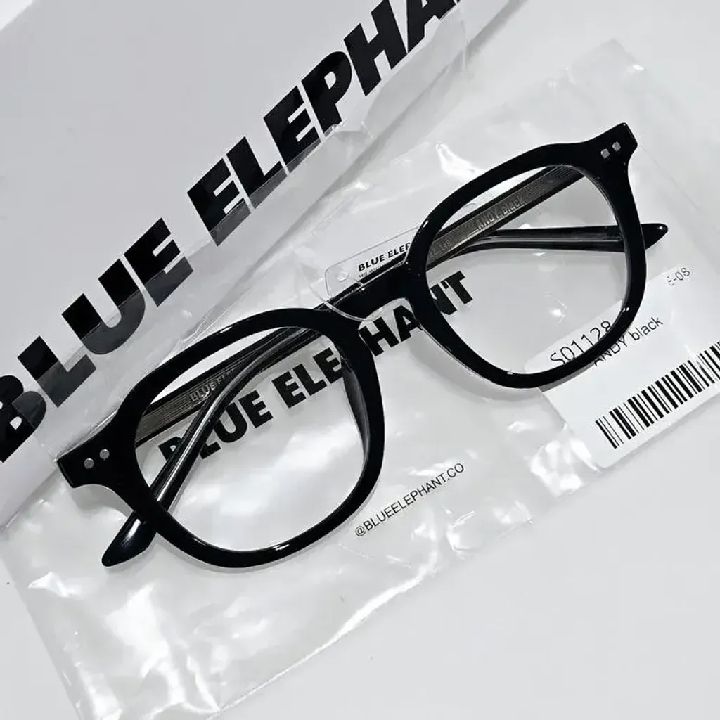 JuzBeauty-JuzBeautyMalaysia-JuzPretty-Authentic-Kbeauty-Malaysia-Skin-Care-Cosmetics-Jbeauty-Health-Care-korean-streetwear-BLUE ELEPHANT ANDY 眼镜9