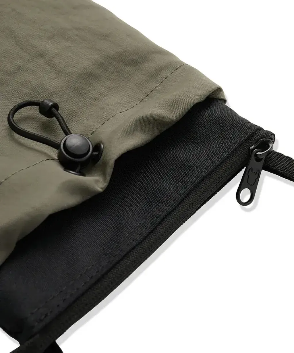 JuzBeauty-JuzBeautyMalaysia-JuzPretty-Authentic-Kbeauty-Malaysia-Skin-Care-Cosmetics-Jbeauty-Health-Care-korean-streetwear-LIFEWORK LW255BG404 Logo Shirring String Phone Bag 手机包2
