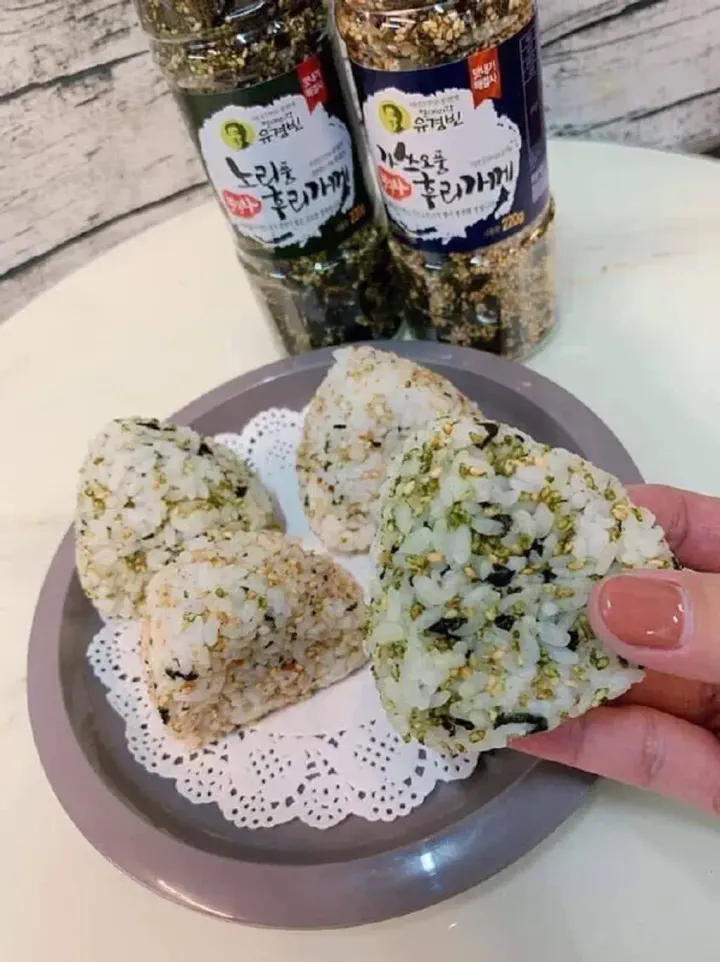 JuzBeauty-JuzBeautyMalaysia-JuzPretty-Authentic-Kbeauty-Malaysia-Skin-Care-Cosmetics-Jbeauty-Health-Care-korean-streetwear-YOOK YUNG BIN Sesame Seaweed 韩国手工炒芝麻海苔松6