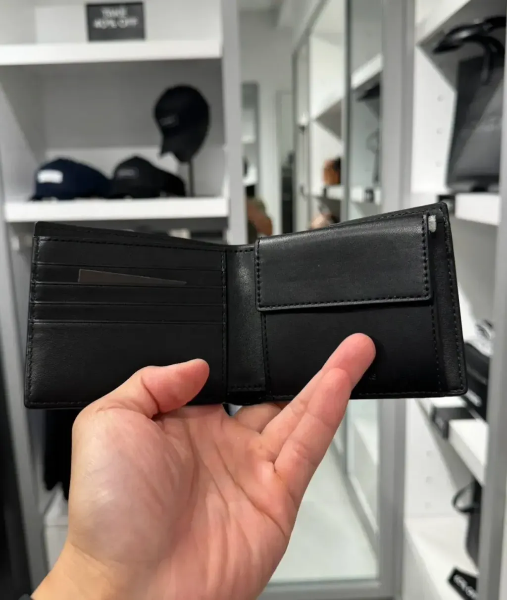 JuzBeauty_JuzBeautyMalaysia_JuzPretty_Authentic_Kbeauty_Malaysia_Skin_Care_Cosmetics_Jbeauty_Health_Care_korean_streetwear_US_Luxury_MICHAEL KORS 36T4LCOF3L Cooper Pebbled Leather Billfold Wallet With Coin Pouch In Black 男款钱包1
