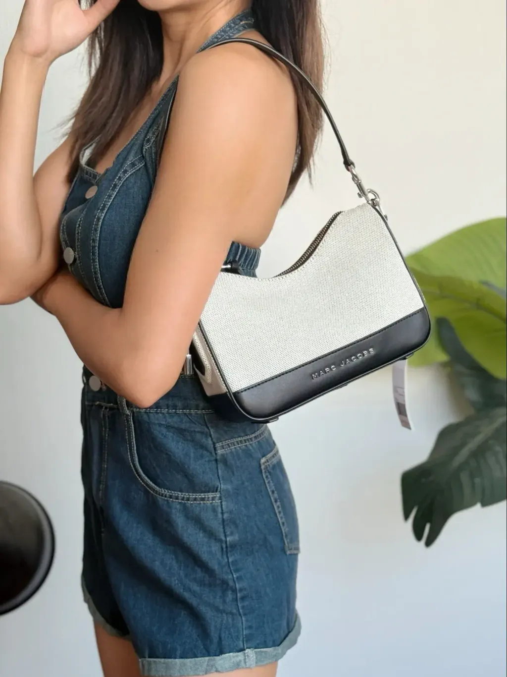 JuzBeauty_JuzBeautyMalaysia_JuzPretty_Authentic_Kbeauty_Malaysia_Skin_Care_Cosmetics_Jbeauty_Health_Care_korean_streetwear_US_Luxury_MARC JACOBS 4S5HSH018H02-261 Canvas Drifter Small Convertible Shoulder Bag In Beige Multi 饺子包4
