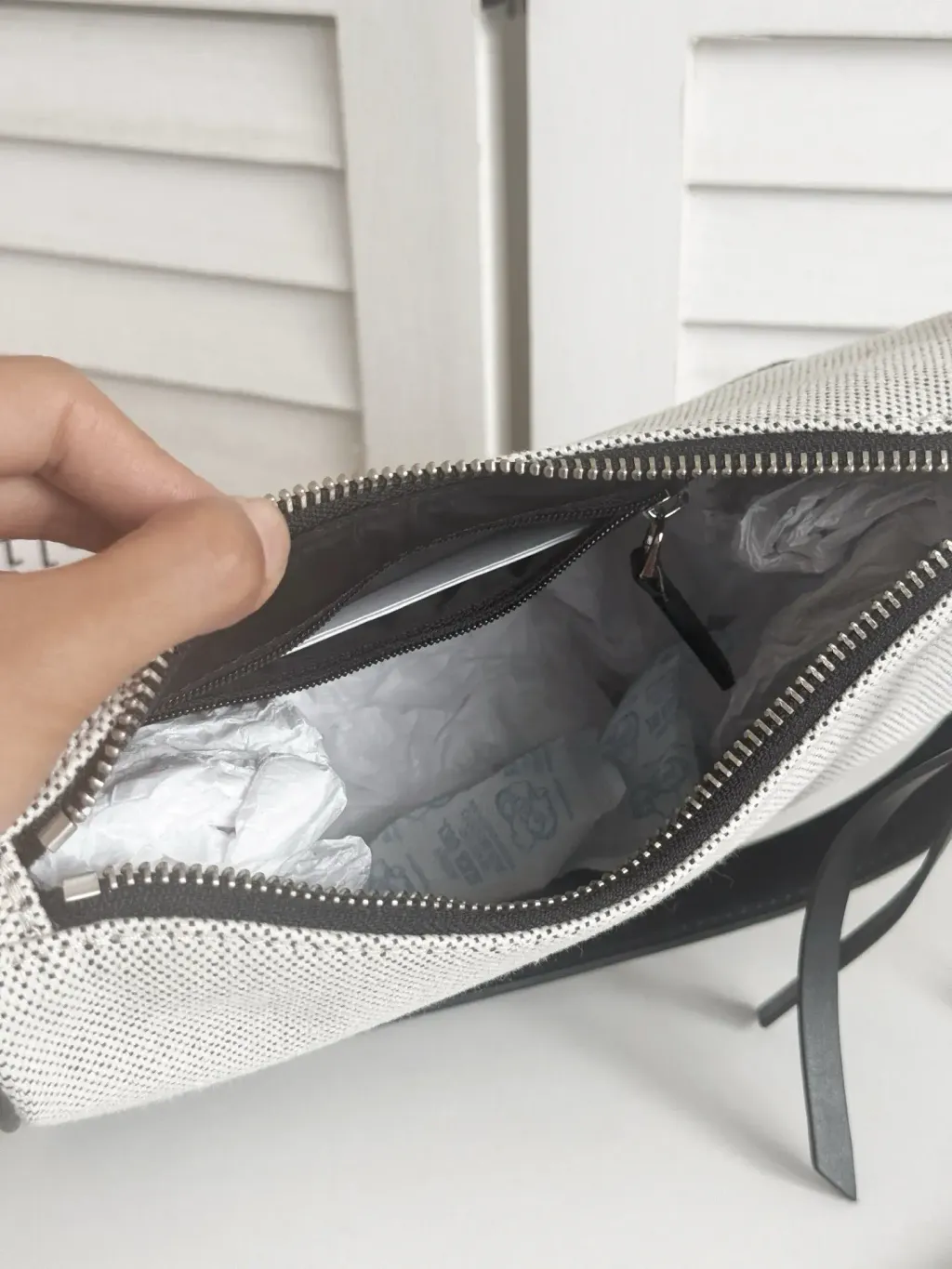 JuzBeauty_JuzBeautyMalaysia_JuzPretty_Authentic_Kbeauty_Malaysia_Skin_Care_Cosmetics_Jbeauty_Health_Care_korean_streetwear_US_Luxury_MARC JACOBS 4S5HSH018H02-261 Canvas Drifter Small Convertible Shoulder Bag In Beige Multi 饺子包7