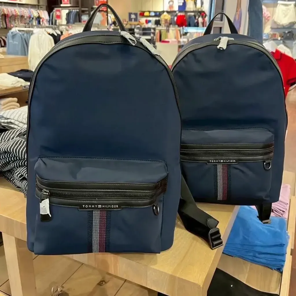 JuzBeauty_JuzBeautyMalaysia_JuzPretty_Authentic_Kbeauty_Malaysia_Skin_Care_Cosmetics_Jbeauty_Health_Care_korean_streetwear_US_Luxury_TOMMY HILFIGER MY92236498 Nylon Backpack In Navy 背包9