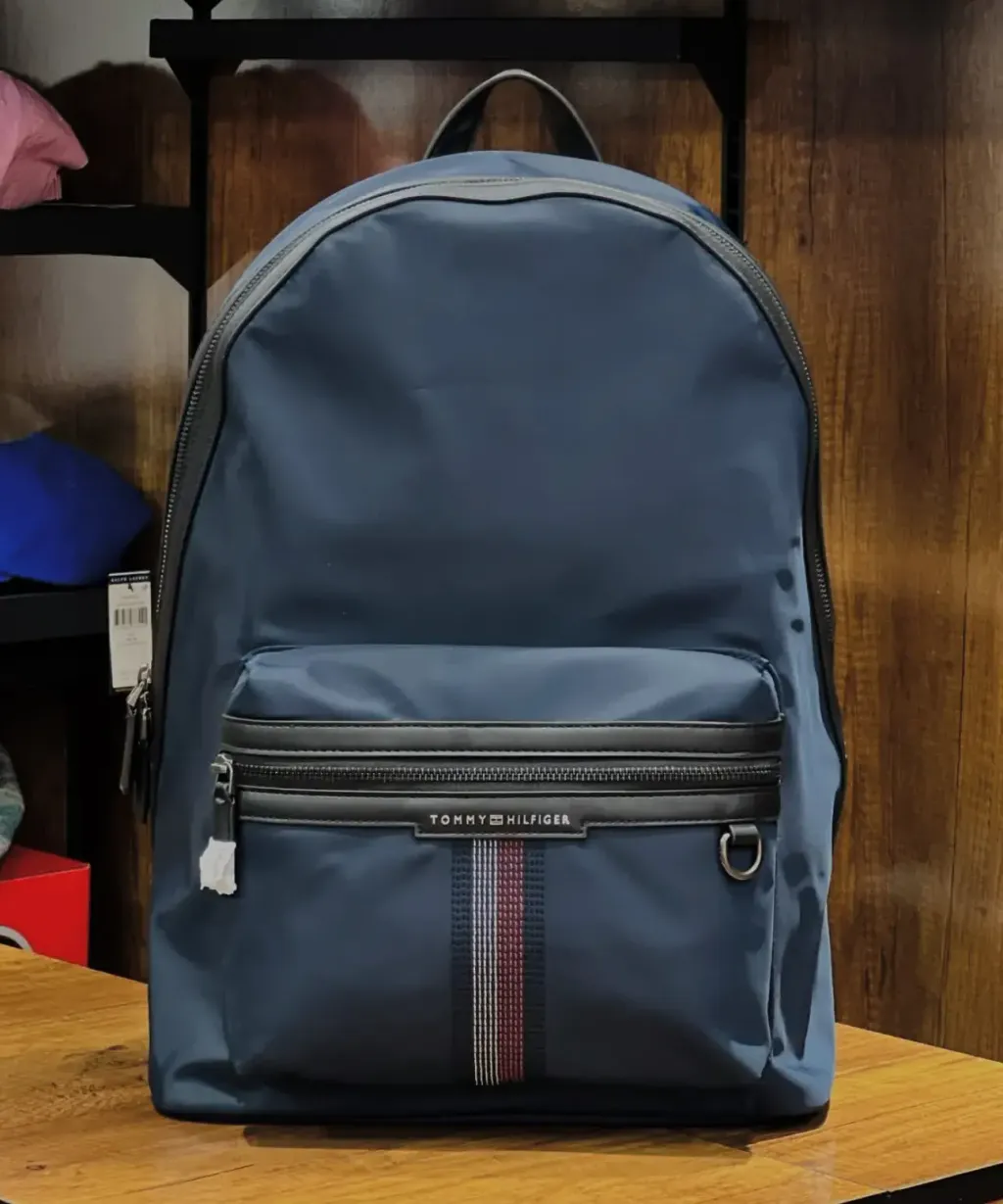 JuzBeauty_JuzBeautyMalaysia_JuzPretty_Authentic_Kbeauty_Malaysia_Skin_Care_Cosmetics_Jbeauty_Health_Care_korean_streetwear_US_Luxury_TOMMY HILFIGER MY92236498 Nylon Backpack In Navy 背包8